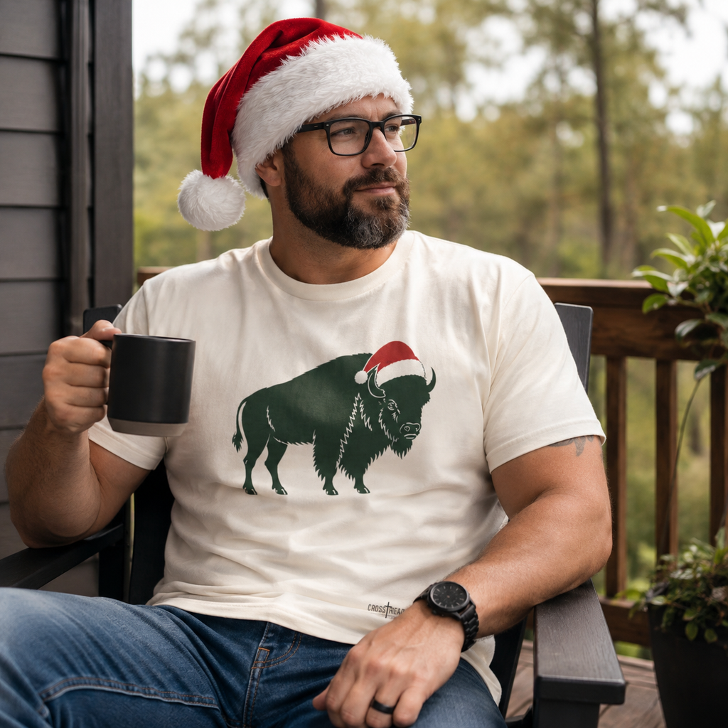 Buffalo Santa Hat Comfort Colors T-Shirt