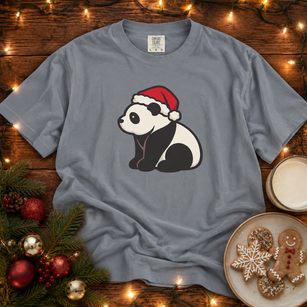 Panda Santa Hat Comfort Colors T-Shirt