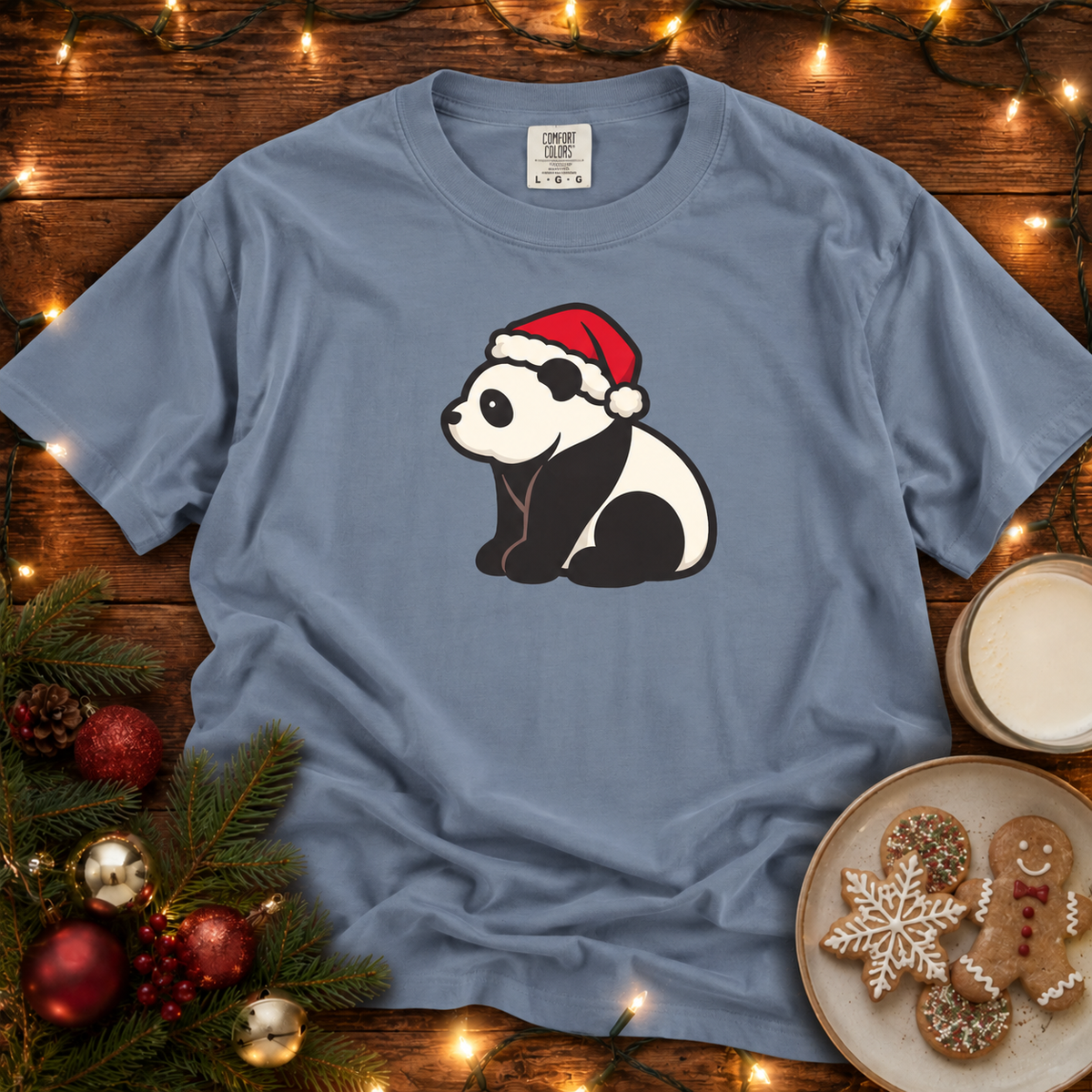 Panda Santa Hat Comfort Colors T-Shirt